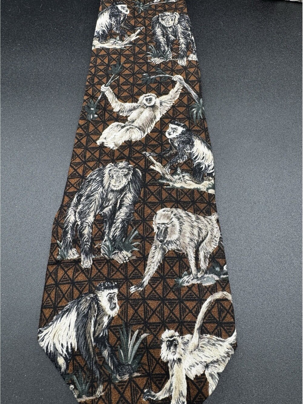 Vintage WWF World Wildlife Fund Silk Tie Primates Monkeys USA 57” x 4”